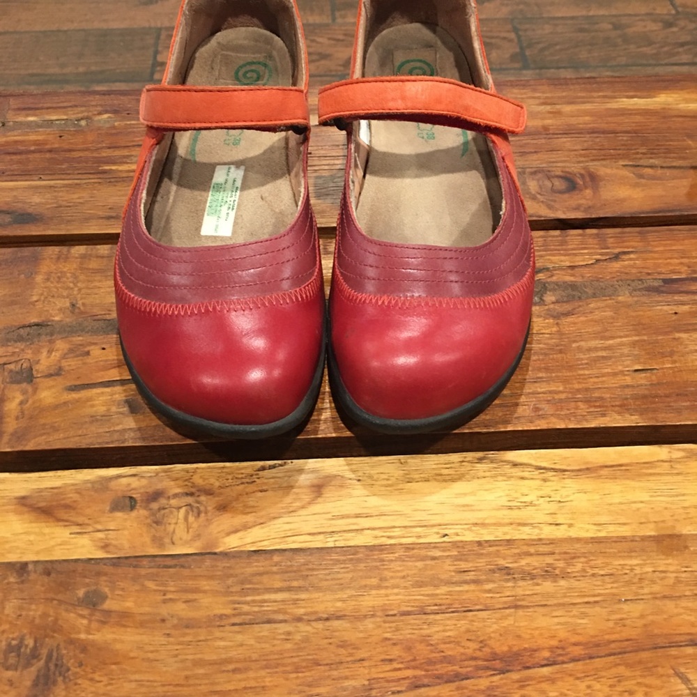 Naot shoes  for women
